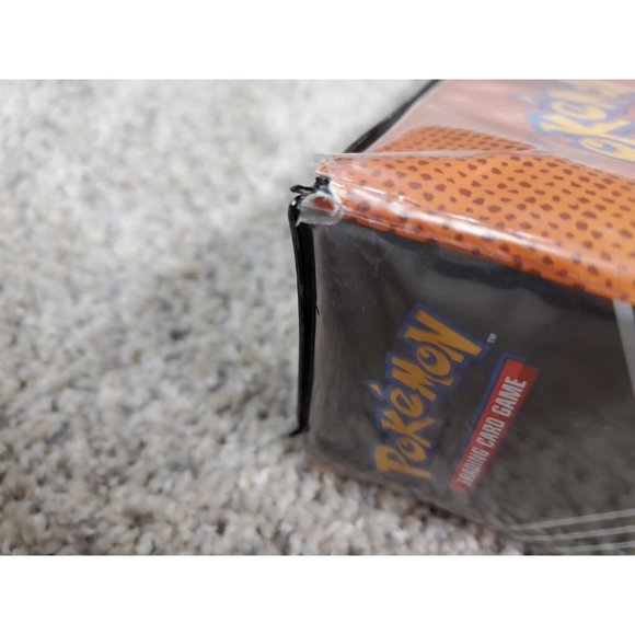 Ultra Pro Pokemon Charizard Binder with 9 Pages‎ - Picture 6 of 9